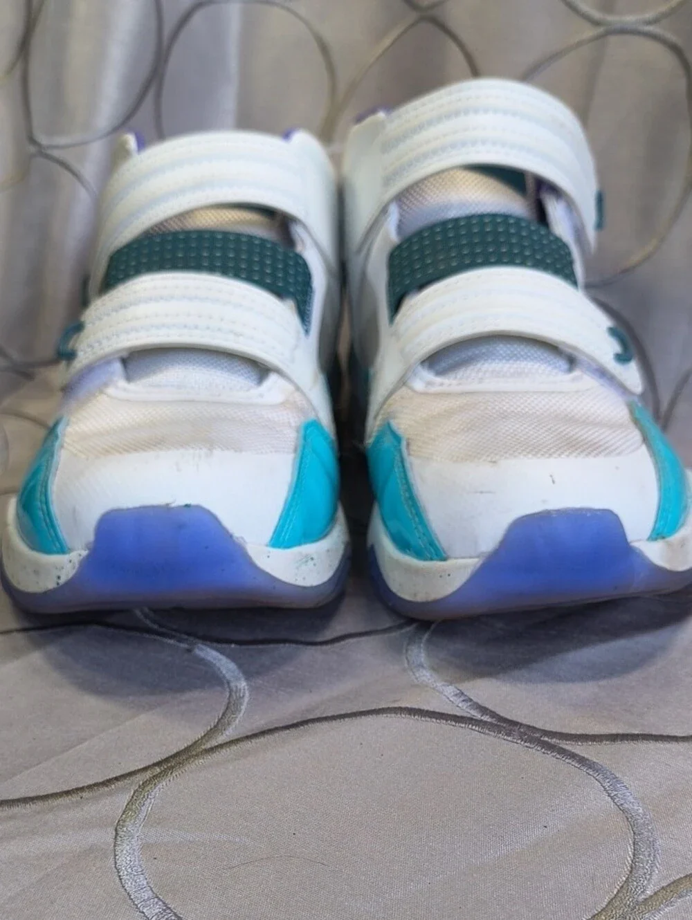 And1 youth athletic